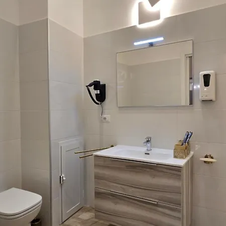 And Comfort * 罗马